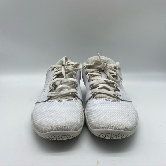 Nike Shoes - Nike Cheer Sideline IV White 943790-100 Womens Shoes 6T